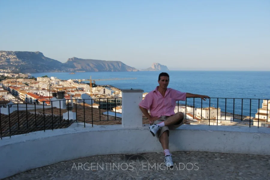 Argentinos en Alicante, las historias de Oscar y Roberto