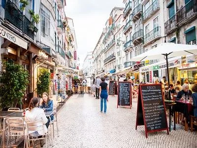 ¿Te interesa residir legalmente en Portugal?