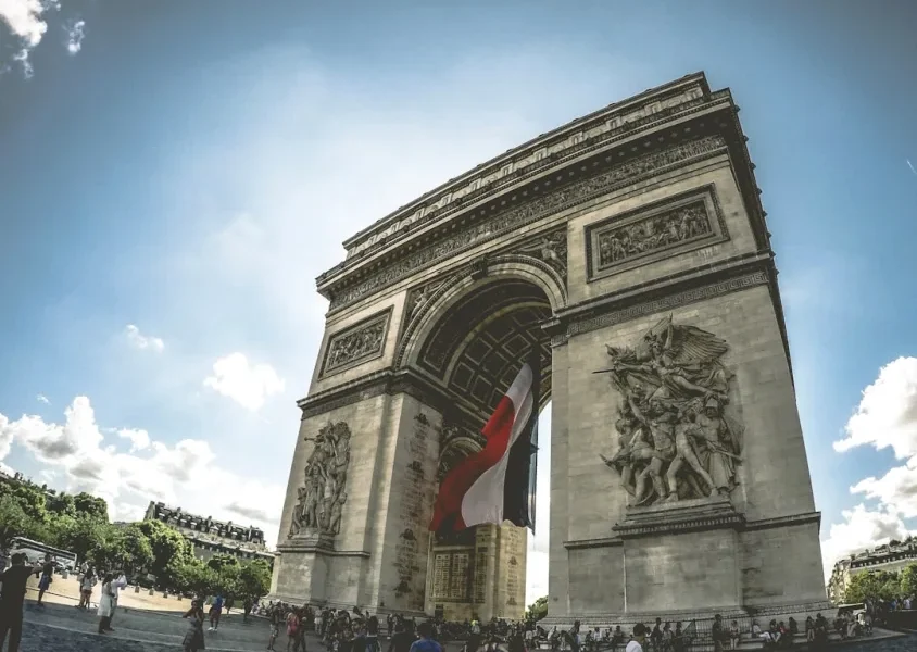 Dificultades de vivir en Francia siendo argentino: verdad sin filtros
