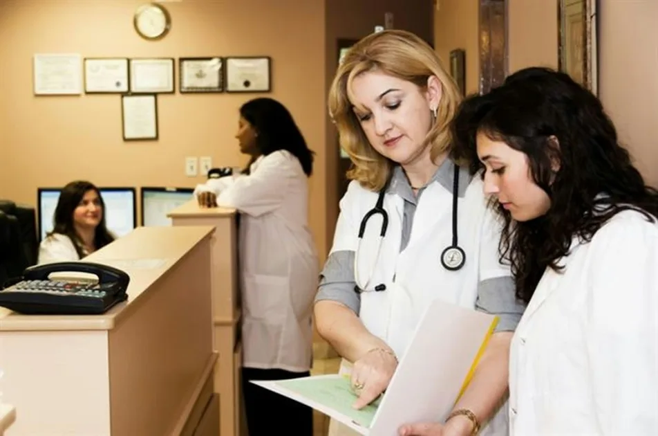 Guía de seguro médico para el emigrante argentino